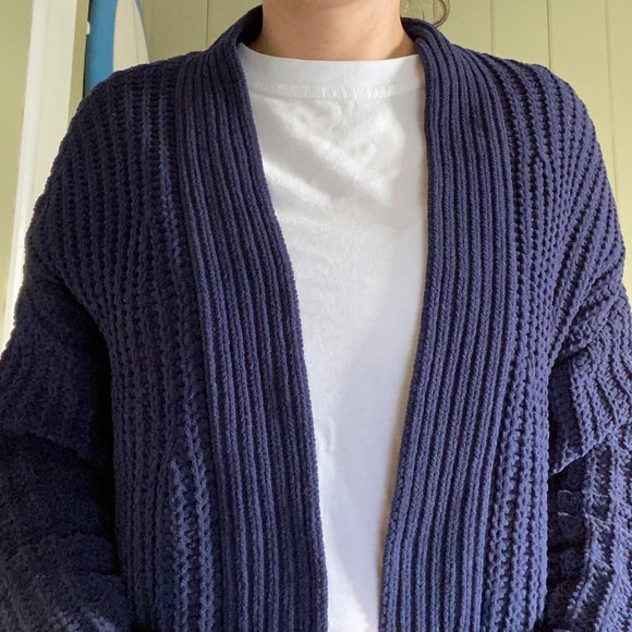 LAST DAY!  LILY LOVES Size medium (fits 8-12) Navy Blue Heavy ribbed Cardigan - Picture 5 of 9